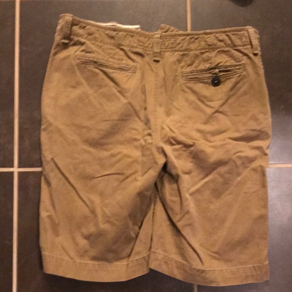 Shorts - Picture 4 of 5